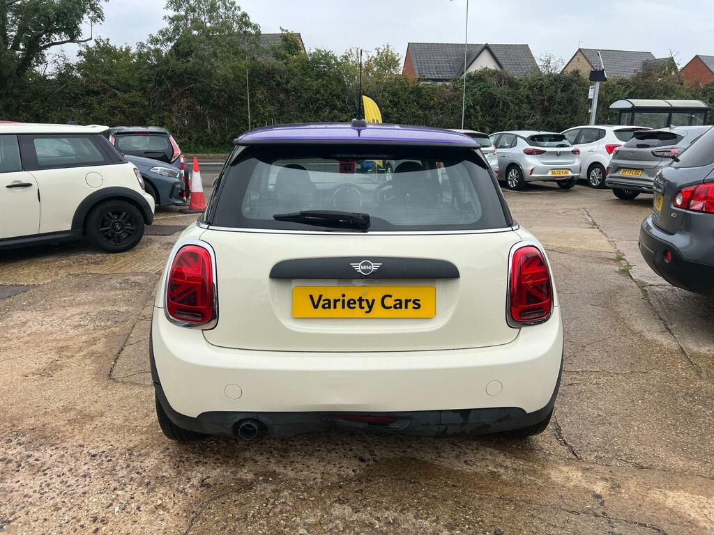 Mini Hatch One Classic White #6
