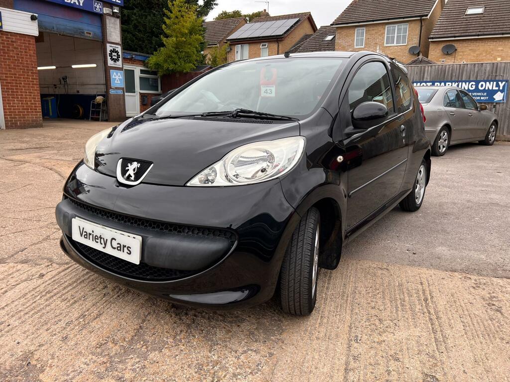 Peugeot 107 Sport Black #3