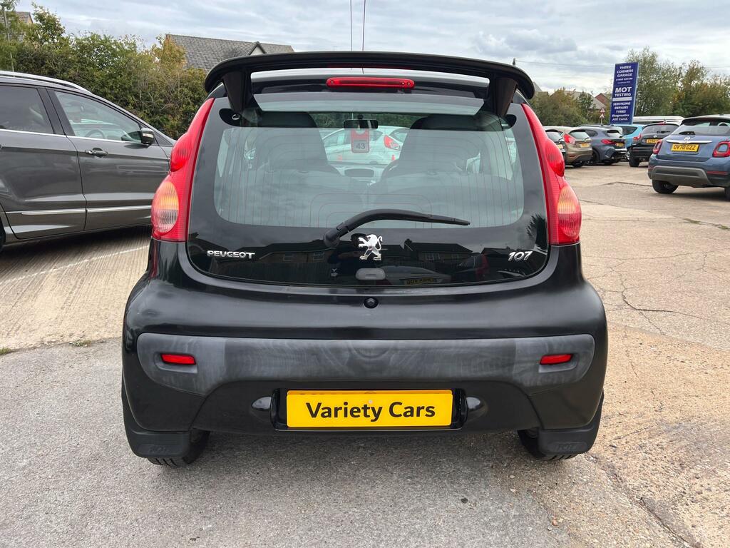 Peugeot 107 Sport Black #6