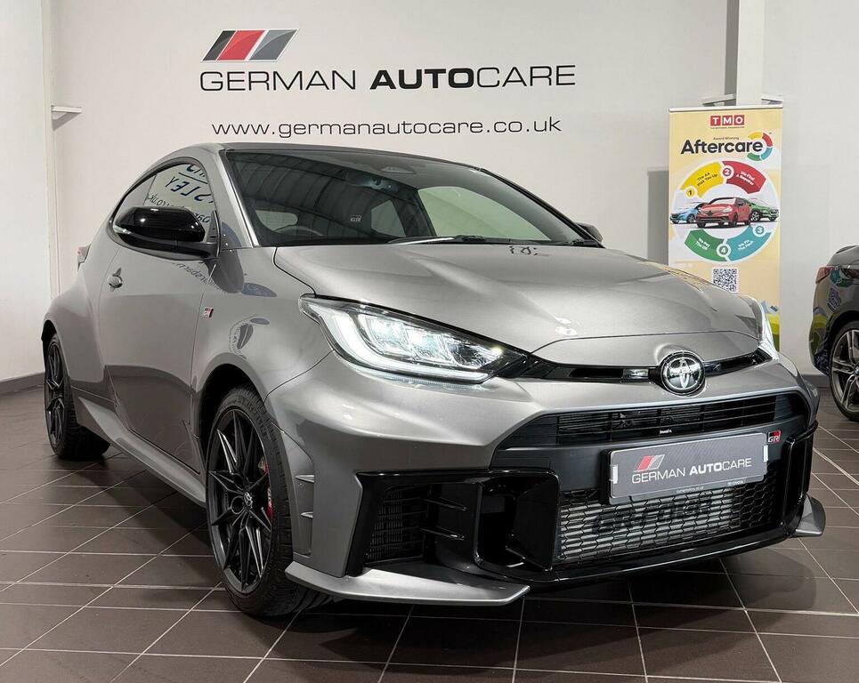 Toyota Yaris 1.6T Gr Dat8 Awd Euro 6 Grey