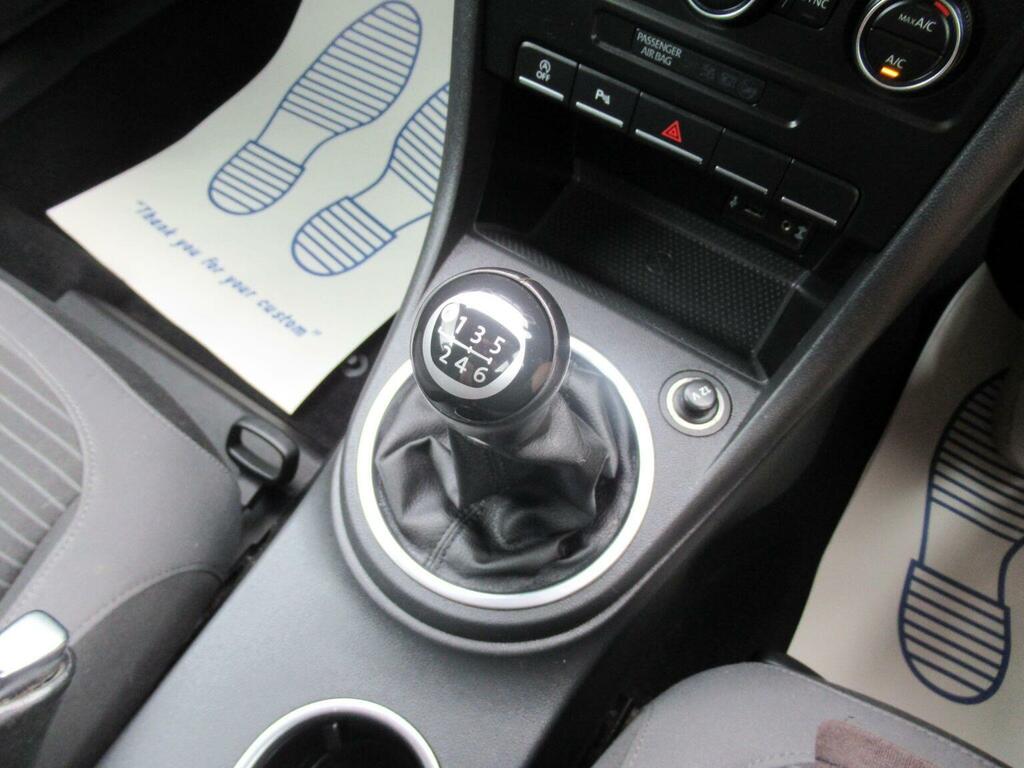 Volkswagen Beetle Design White #34