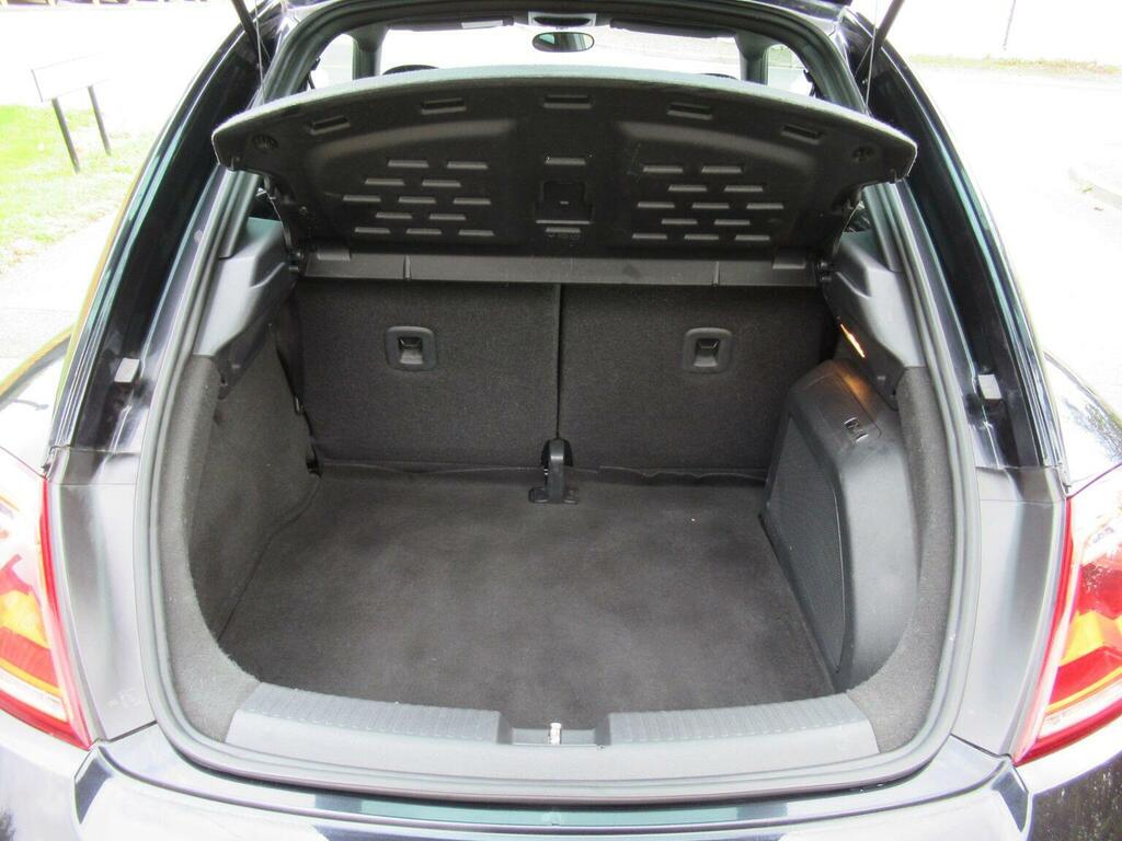 Volkswagen Beetle Design White #16