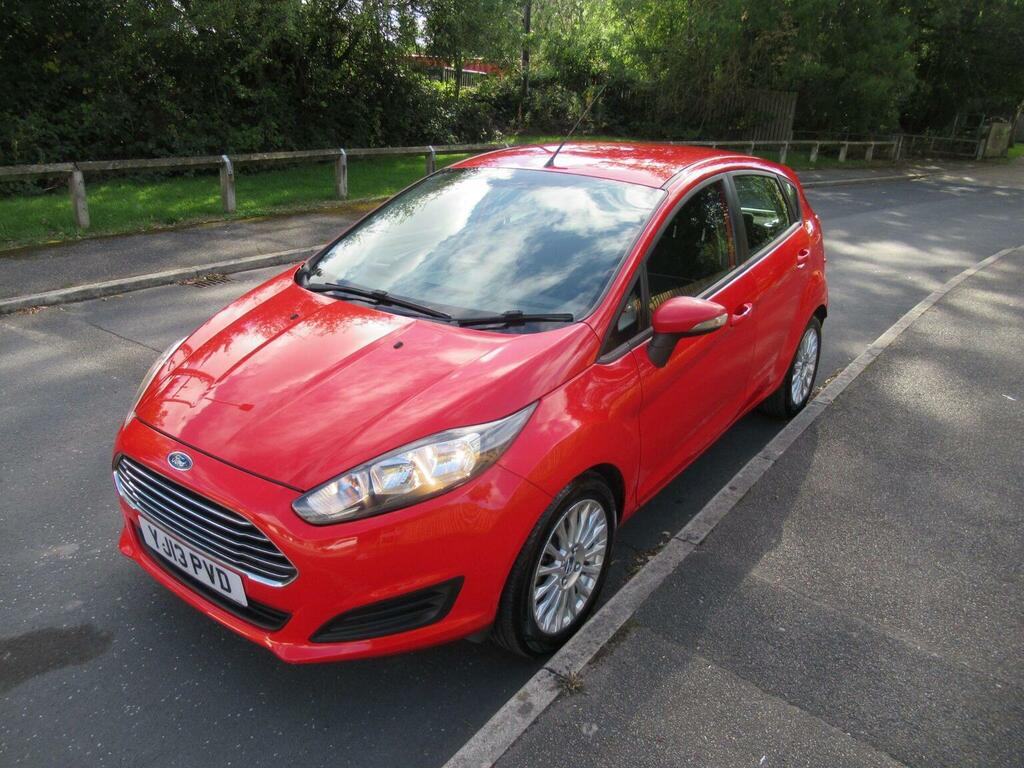 Ford Fiesta Zetec Silver #11