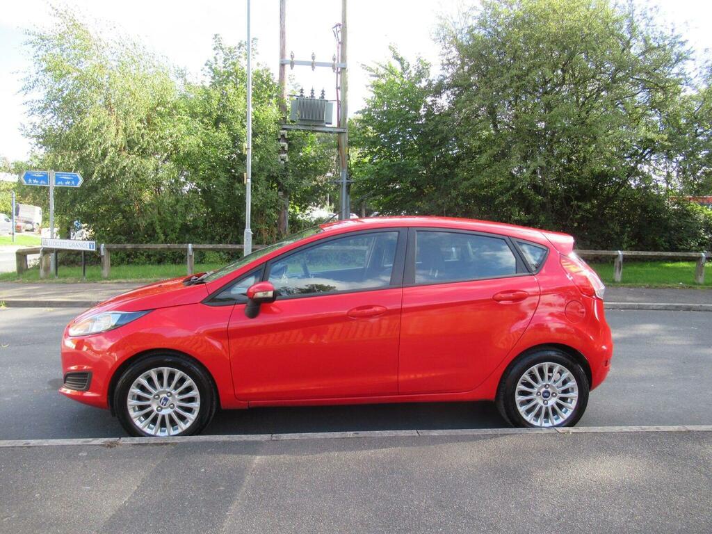 Ford Fiesta Zetec Silver #7