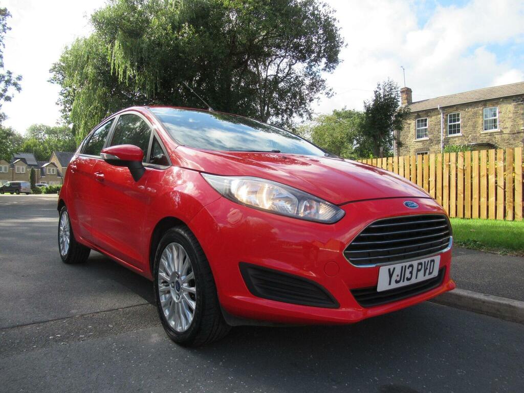 Ford Fiesta Zetec Silver #1