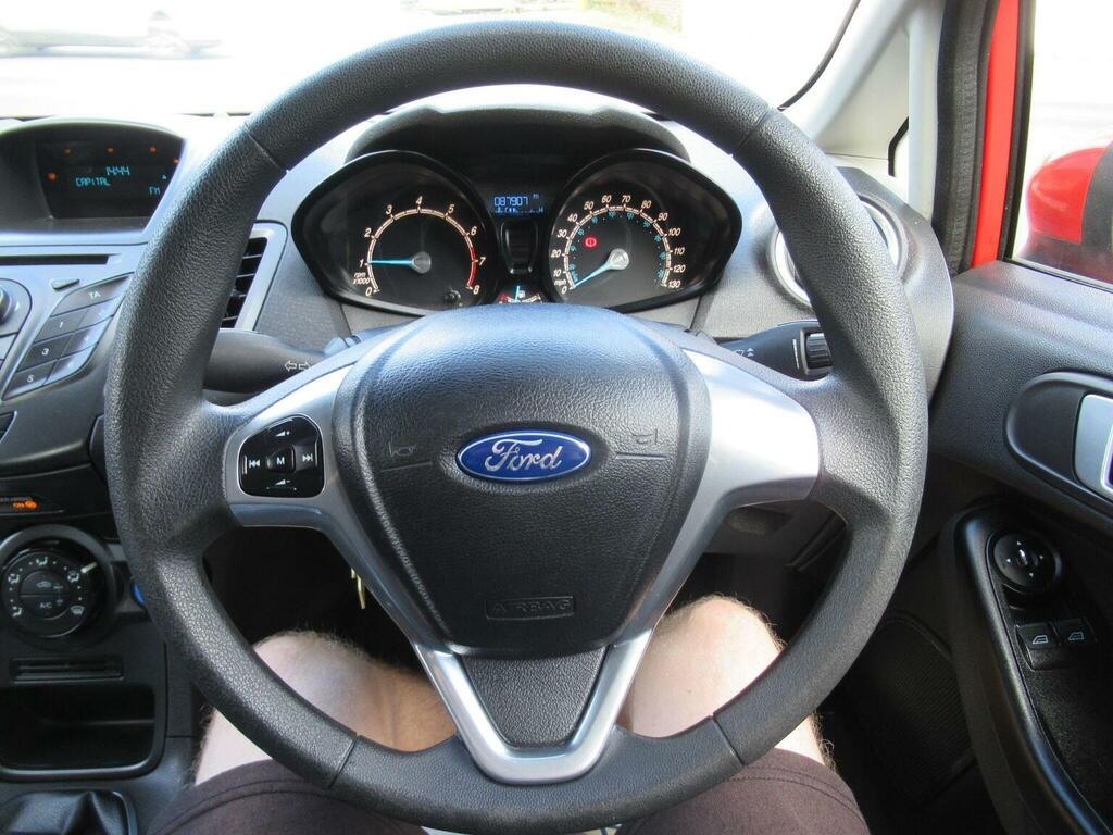 Ford Fiesta Zetec Silver #20