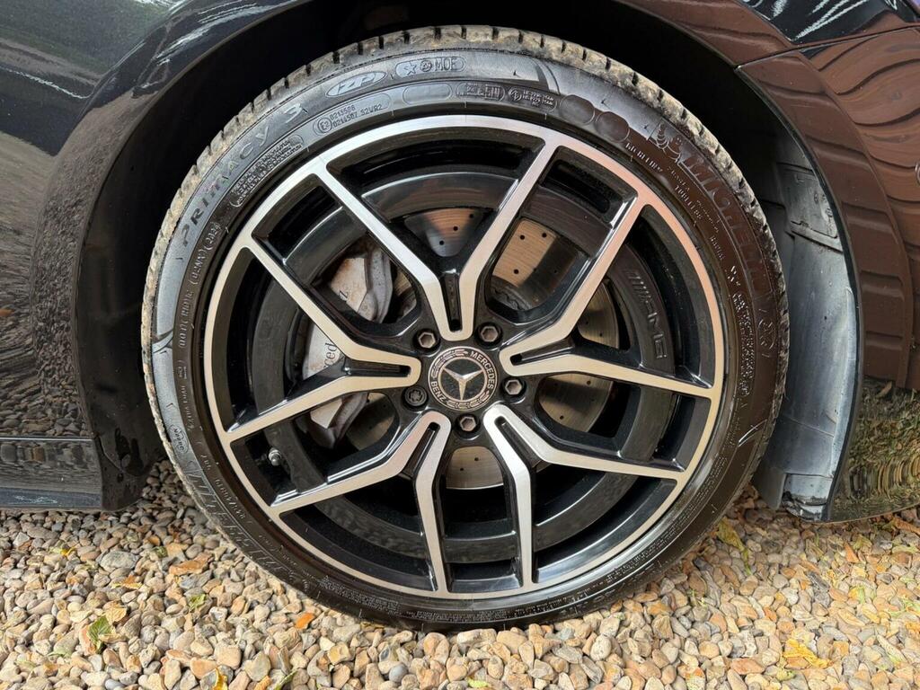 Mercedes-Benz E Class Estate Black #46