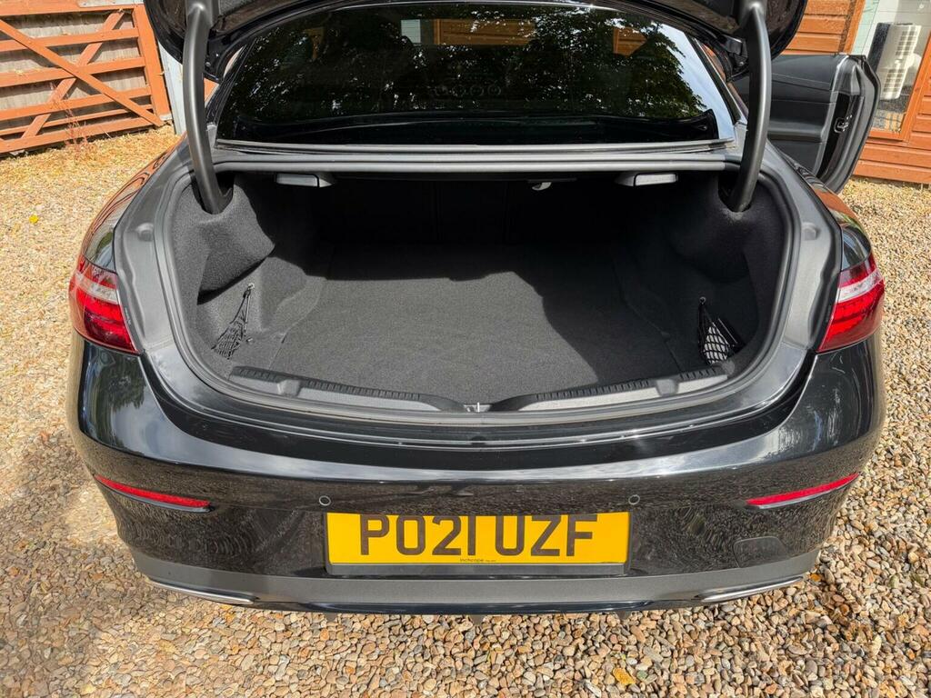 Mercedes-Benz E Class Estate Black #42