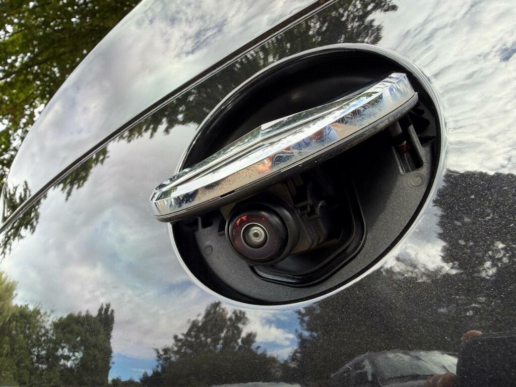 Mercedes-Benz E Class Estate Black #33
