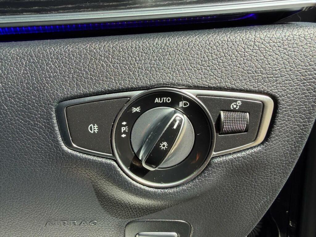 Mercedes-Benz E Class Estate Black #24