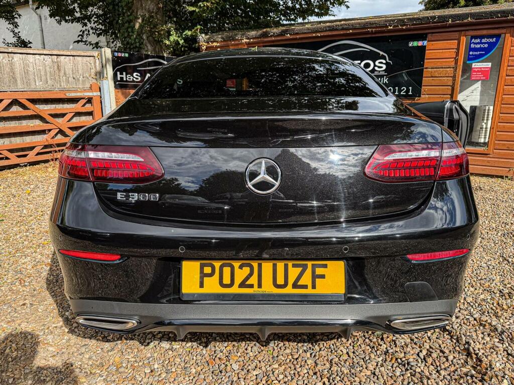 Mercedes-Benz E Class Estate Black #8