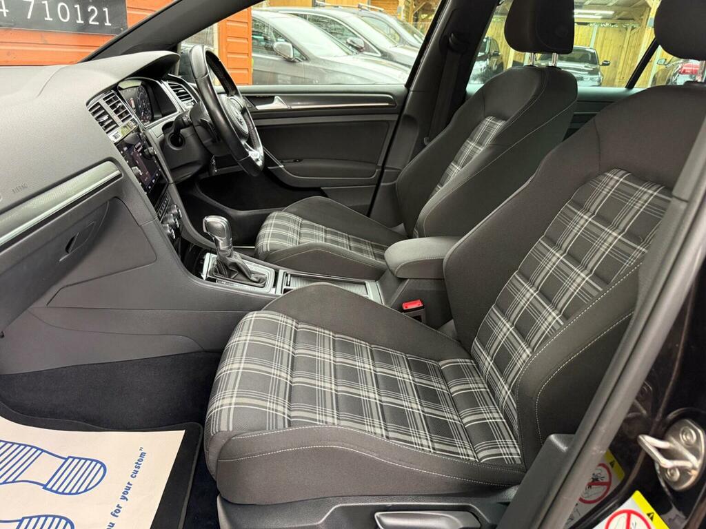 Volkswagen Golf 1.5 Tsi Evo 150 R-line White #25