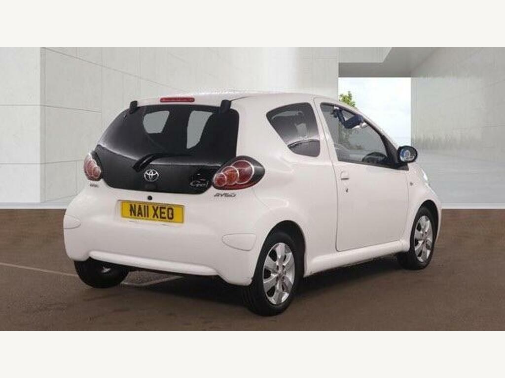 Toyota Aygo Hatchback Red #4