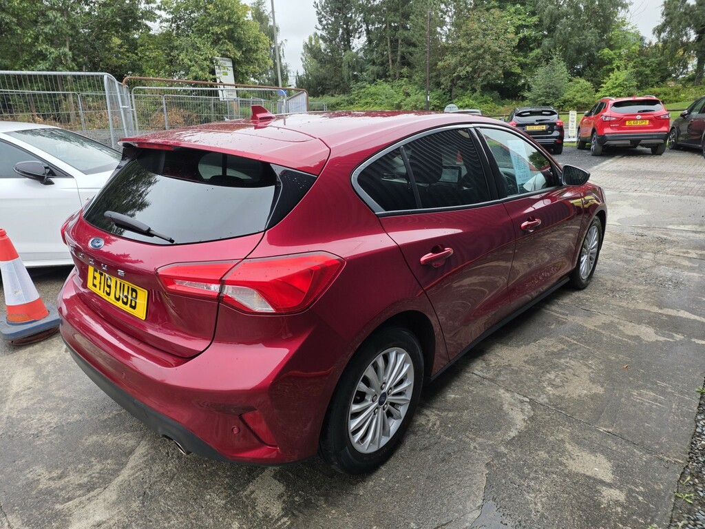 Ford Focus 1.0 T Ecoboost Titanium 2019 ET19UUB Red #5