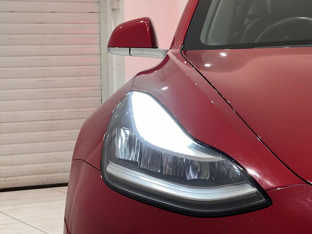 Tesla Model 3 Dual Motor Performance Saloon White #24