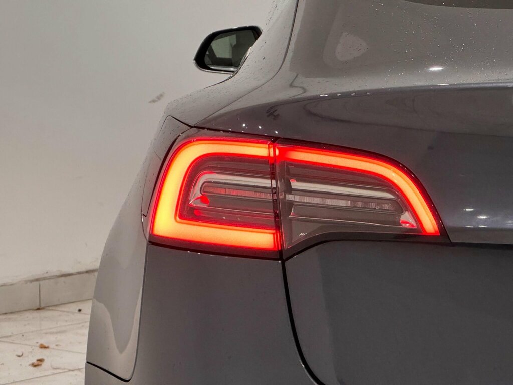 Tesla Model 3 Solddual Motor Long Range Saloon Blue #22