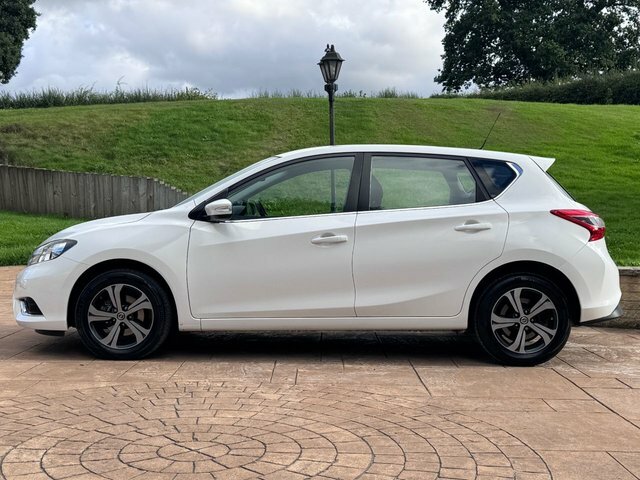 Nissan Pulsar 2017 1.2 Dig-t Acenta Hatchback White #4