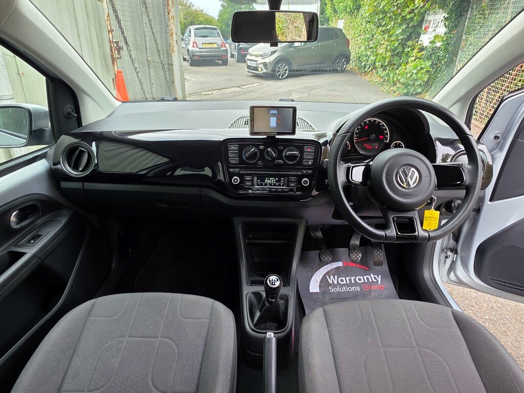 Volkswagen Up 1.0 Bluemotion Tech Move Up Hatchback LG15KGF Silver #2