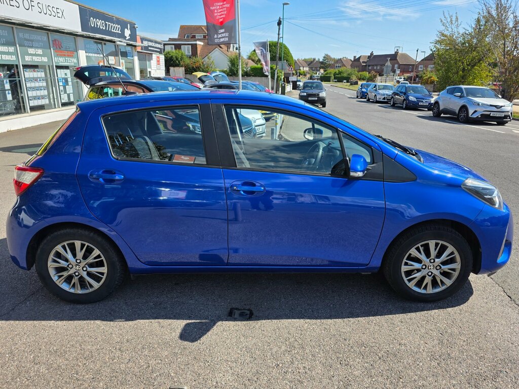 Toyota Yaris 1.5 Vvt-i Icon Hatchback Euro 6 Blue #4