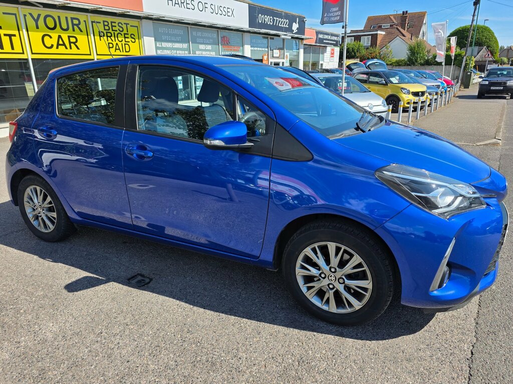 Toyota Yaris 1.5 Vvt-i Icon Hatchback Euro 6 Blue