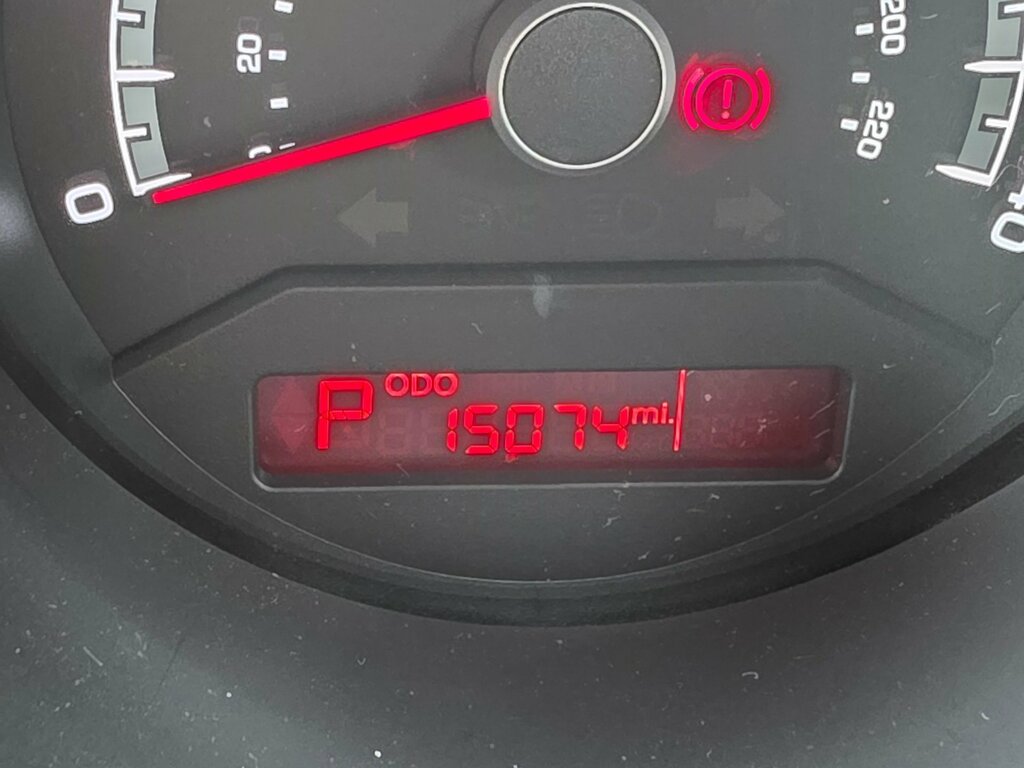 Kia Venga 1.6 3 Mpv Euro 6 123 Bhp Silver #4