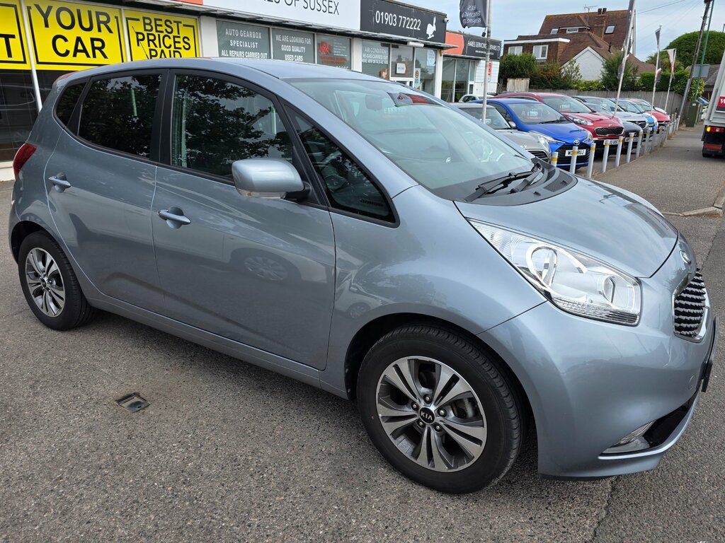 Kia Venga 1.6 3 Mpv Euro 6 123 Bhp Silver