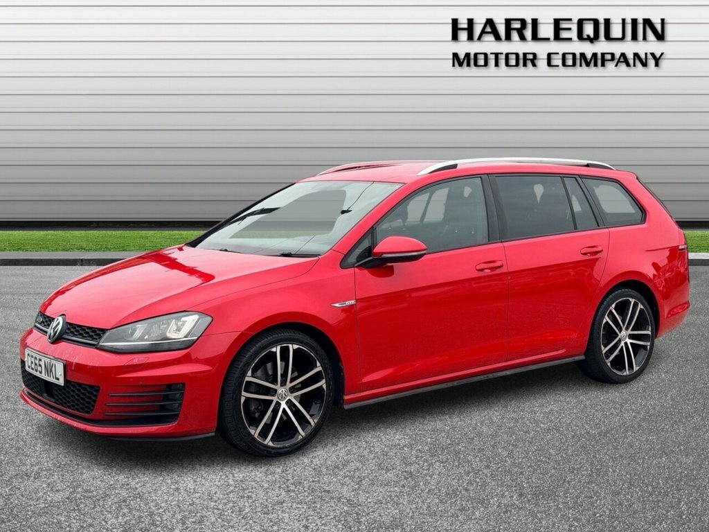 Volkswagen Golf 2L Gtd Red #5