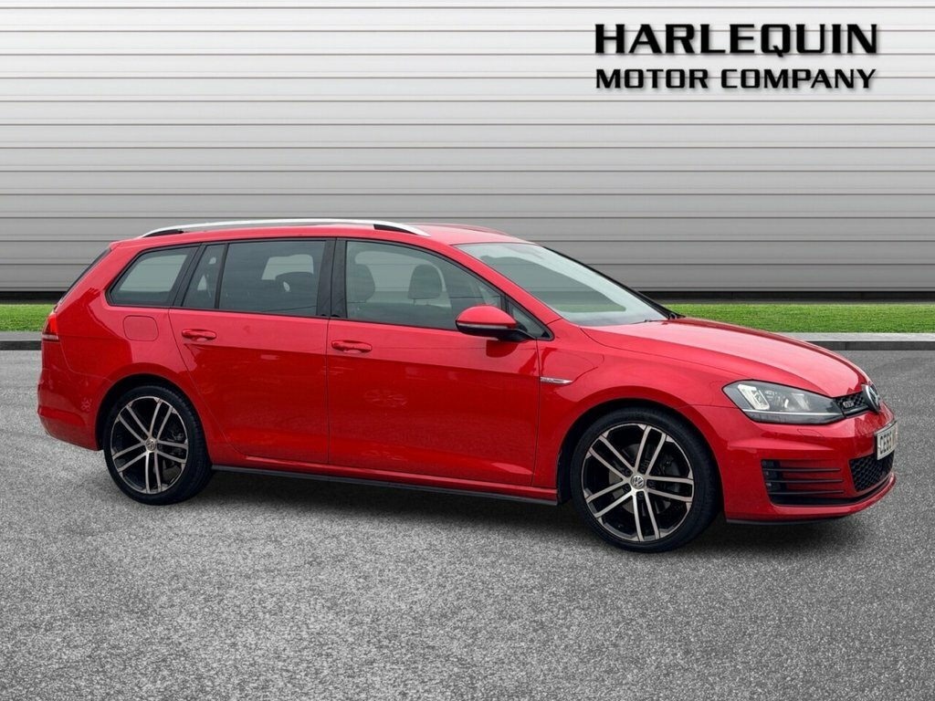 Volkswagen Golf 2L Gtd Red