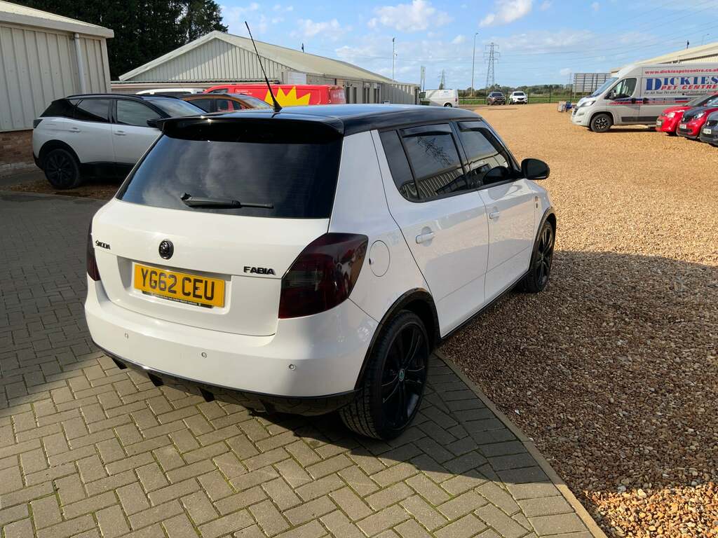 Skoda Fabia 1.2 Tsi 105 Se Dsg Grey #5
