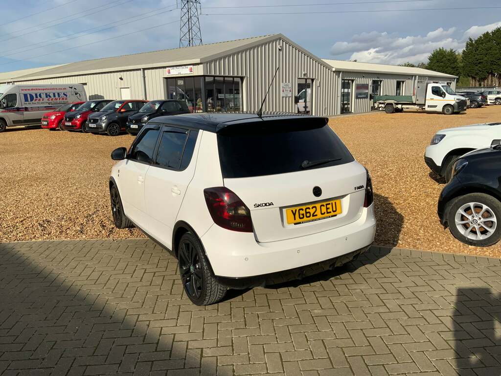 Skoda Fabia 1.2 Tsi 105 Se Dsg Grey #3