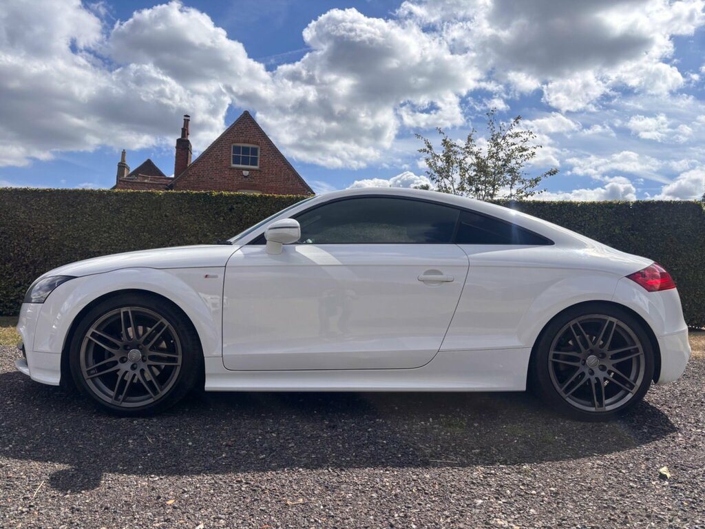 Audi TT 2.0 Tfsi Black Edition Coupe Eur White #6