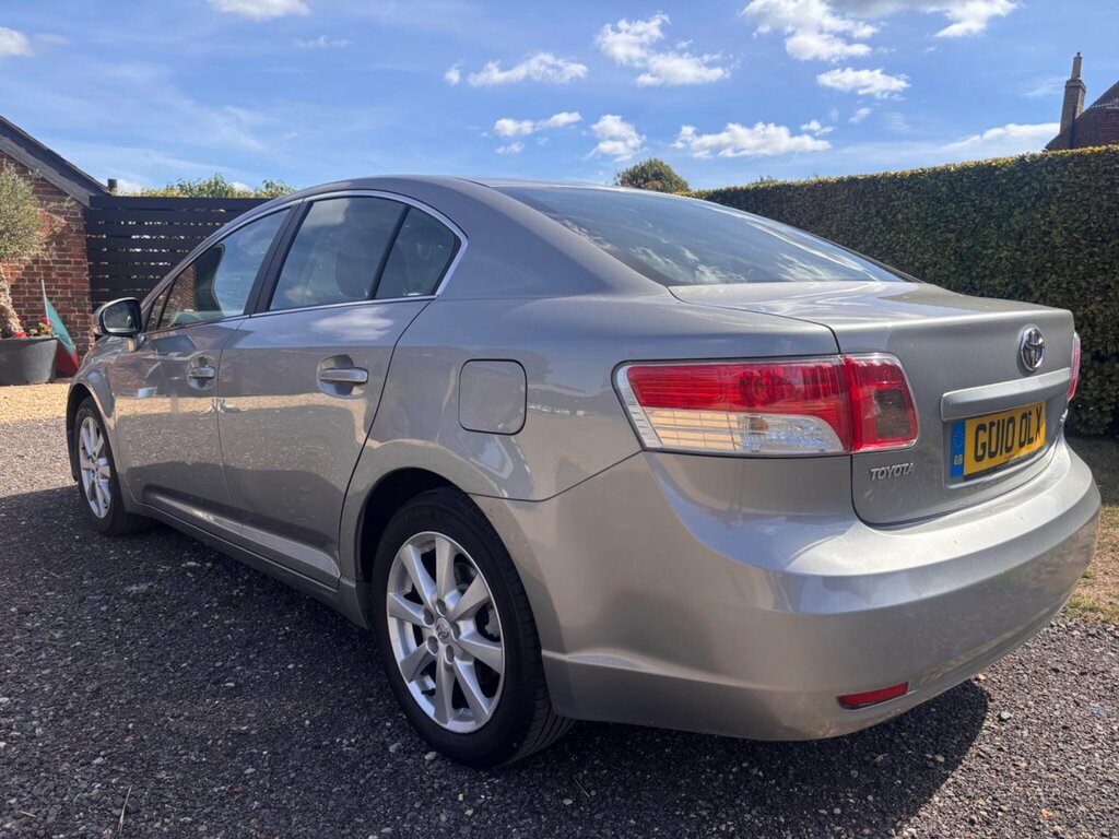 Toyota Avensis 1.8 V-matic Tr Saloon Euro 4 14 Grey #4