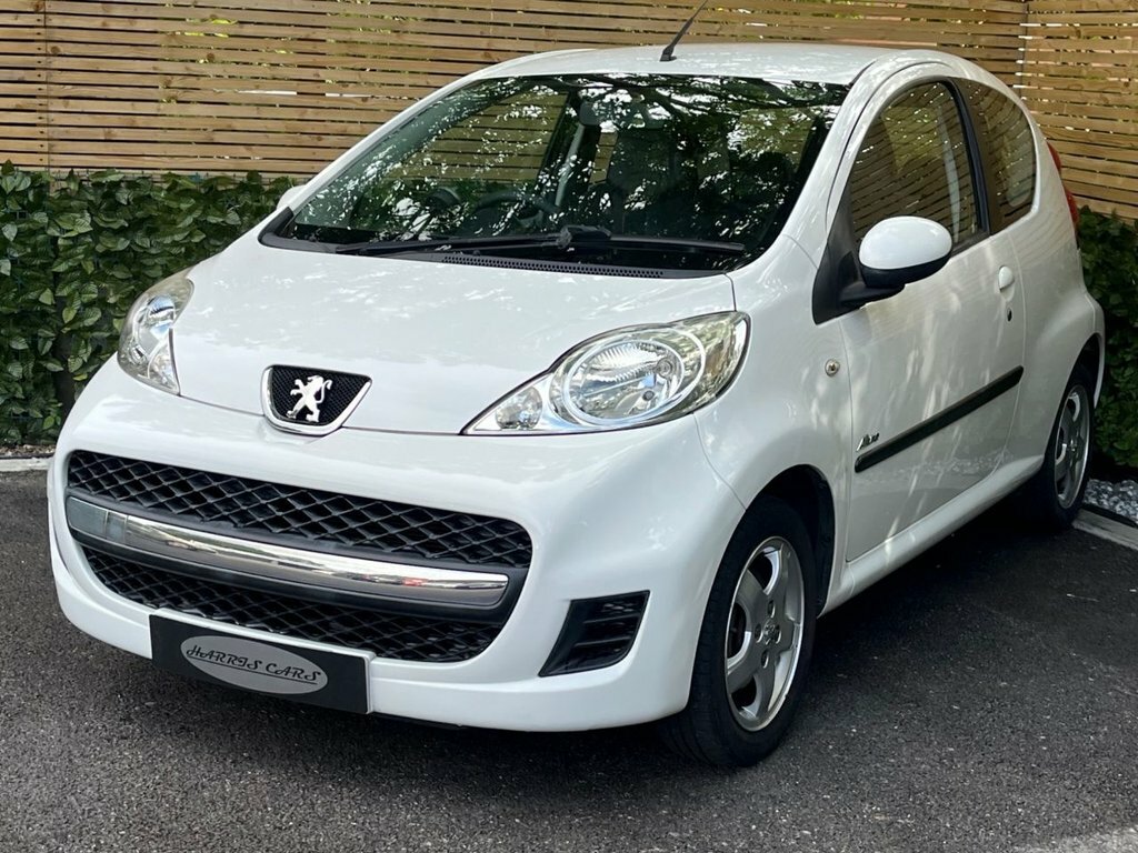 Peugeot 107 1L Allure White #5