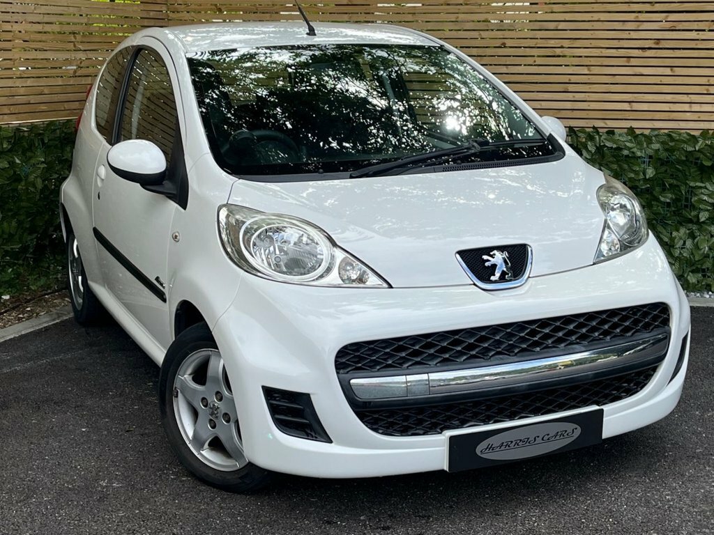 Peugeot 107 1L Allure White #2