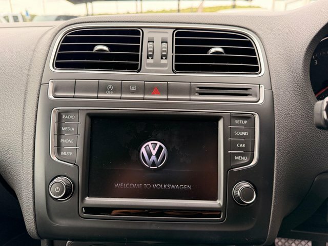 Volkswagen Polo Se Red #20