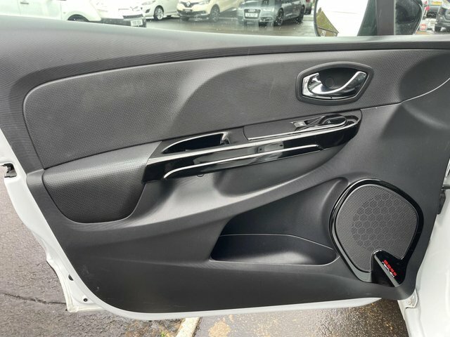 Renault Clio Hatchback 1.2 16V Expression Euro 5 201313 Black #32