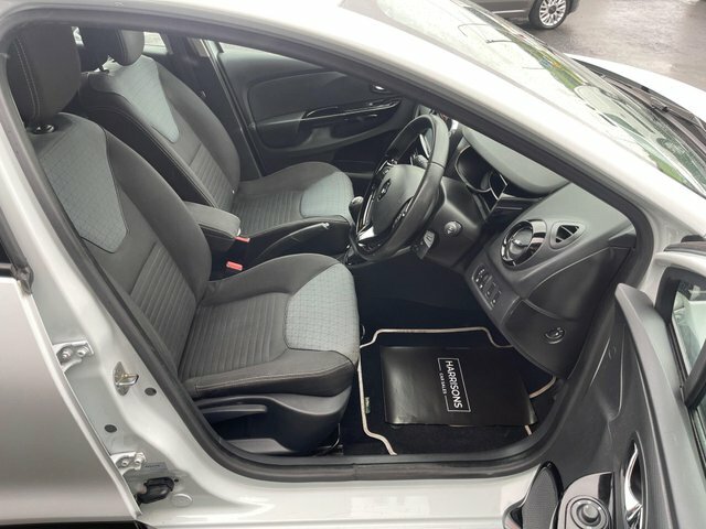 Renault Clio Hatchback 1.2 16V Expression Euro 5 201313 Black #15