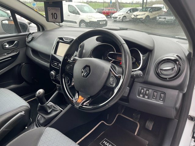 Renault Clio Hatchback 1.2 16V Expression Euro 5 201313 Black #13
