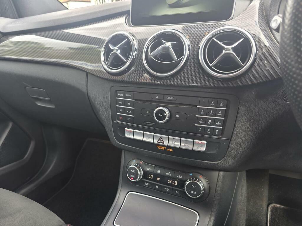 Mercedes-Benz B Class B180 Cdi Amg Line Black #25