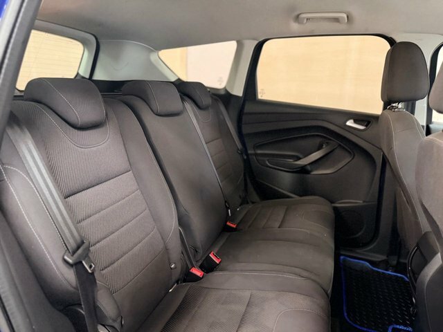 Ford Kuga 2015 15 Titanium #16