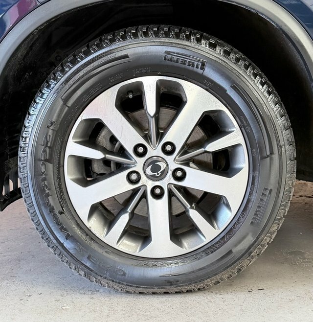 SsangYong Rexton 2.2 Ultimate White #33