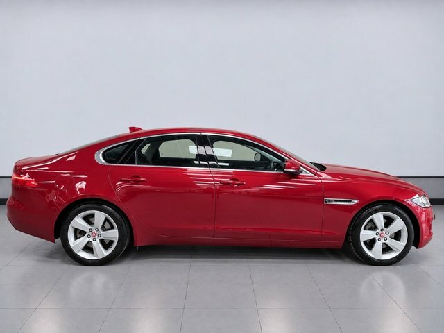 Jaguar XF 2.0I Portfolio Gpf Saloon Euro 6 Red #3