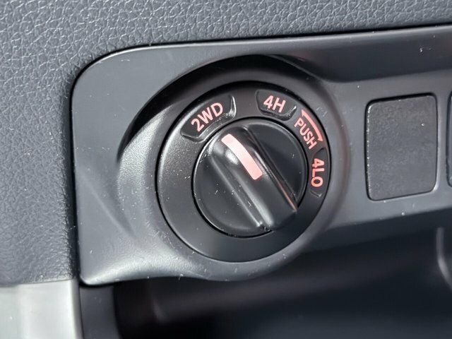 Nissan Navara 120D Se Step Dynamic Silver #14