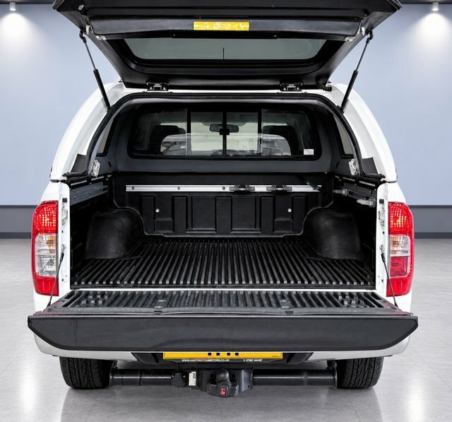 Nissan Navara 120D Se Step Dynamic Silver #25