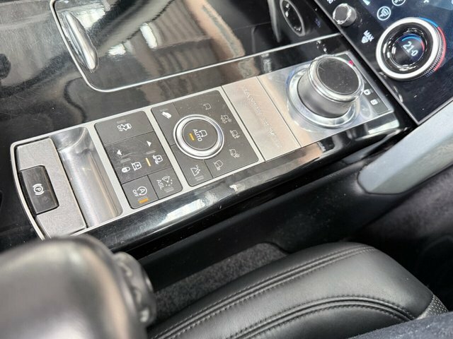 Land Rover Range Rover 4.4L Sdv8 White #13