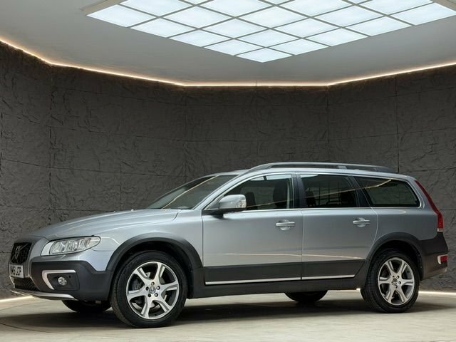 Volvo XC70 Xc70 Se Luxury Nav D5 Awd Silver #4