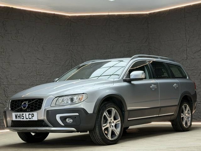 Volvo XC70 Xc70 Se Luxury Nav D5 Awd Silver #3