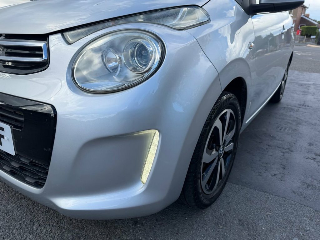 Citroen C1 1.0I Platinum Etg White #9