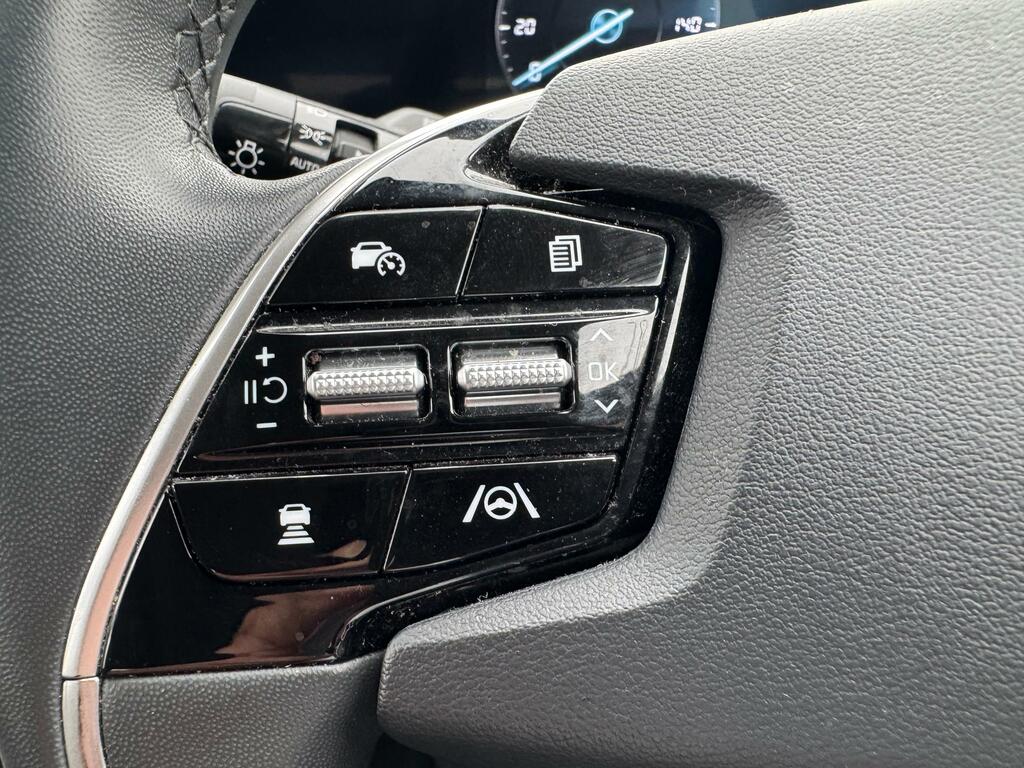 Kia e-Niro 64.8Kwh 4 White #20