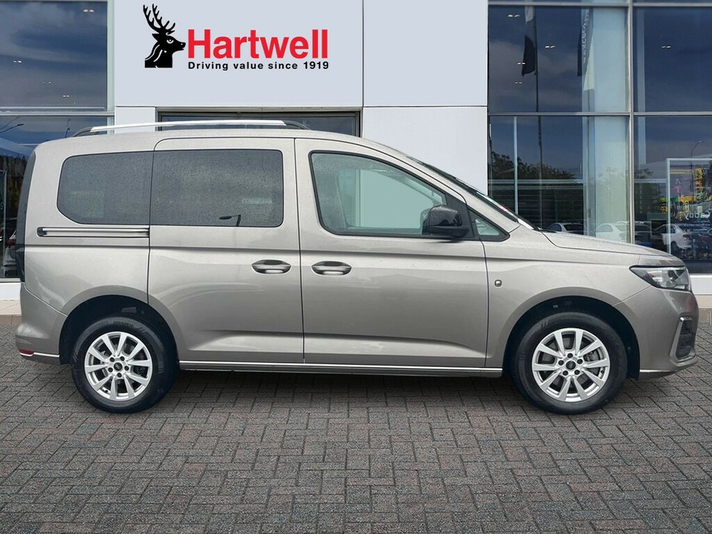 Ford Tourneo Connect 2.0 Ecoblue Titanium Mpv Euro 6 Silver #2